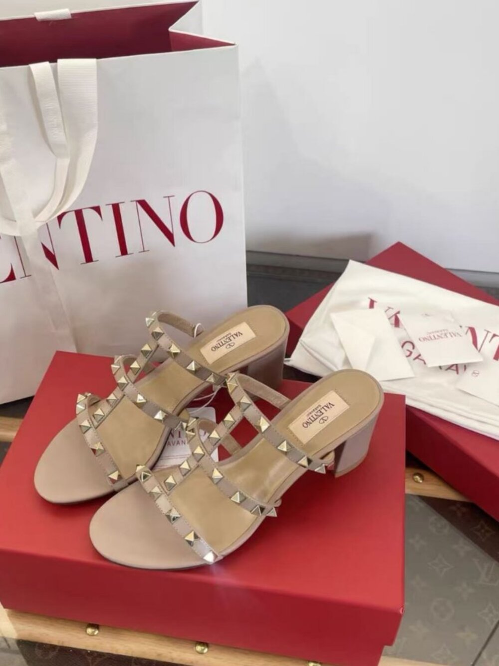 Valentino Garavani Rockstud Leather Slip-On Heel Sandals - Picture 3 of 9